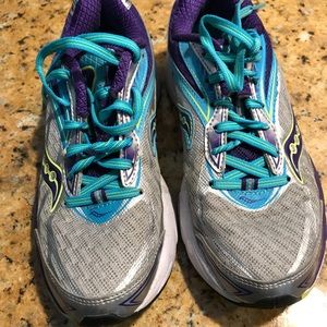 Saucony Women's Ride 8 Running Shoe size 7